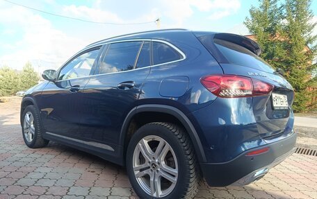 Mercedes-Benz GLA, 2020 год, 2 750 000 рублей, 11 фотография