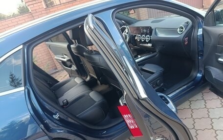 Mercedes-Benz GLA, 2020 год, 2 750 000 рублей, 20 фотография