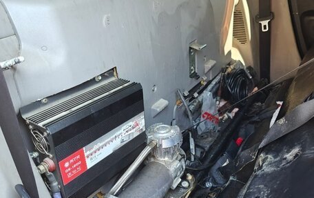 Mitsubishi L200 IV рестайлинг, 2013 год, 2 120 000 рублей, 17 фотография