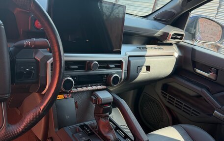 Toyota Tacoma, 2023 год, 7 000 000 рублей, 7 фотография