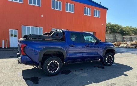 Toyota Tacoma, 2023 год, 7 000 000 рублей, 10 фотография