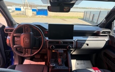 Toyota Tacoma, 2023 год, 7 000 000 рублей, 5 фотография