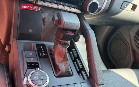 Toyota Tacoma, 2023 год, 7 000 000 рублей, 4 фотография