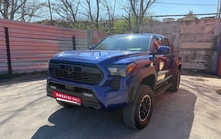 Toyota Tacoma, 2023 год, 7 000 000 рублей, 2 фотография