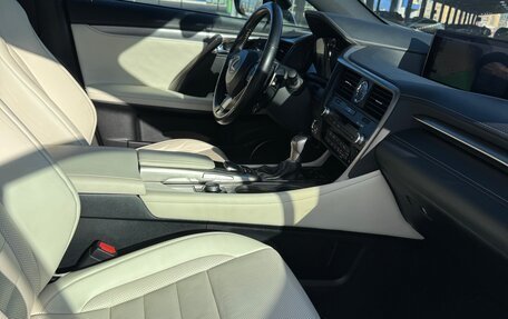 Lexus RX IV рестайлинг, 2018 год, 4 150 000 рублей, 17 фотография