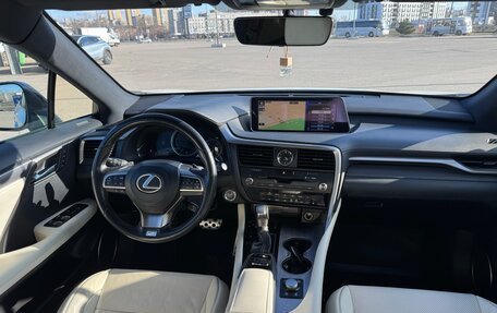 Lexus RX IV рестайлинг, 2018 год, 4 150 000 рублей, 15 фотография