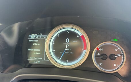 Lexus RX IV рестайлинг, 2018 год, 4 150 000 рублей, 14 фотография