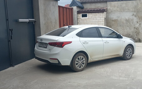 Hyundai Solaris II рестайлинг, 2019 год, 1 200 000 рублей, 2 фотография