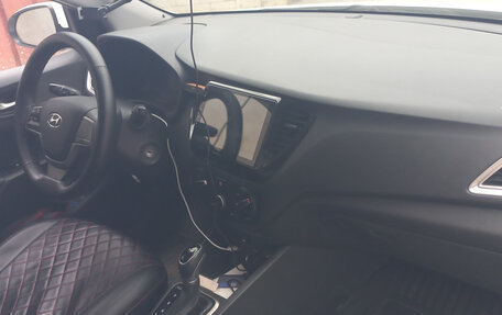 Hyundai Solaris II рестайлинг, 2019 год, 1 200 000 рублей, 6 фотография