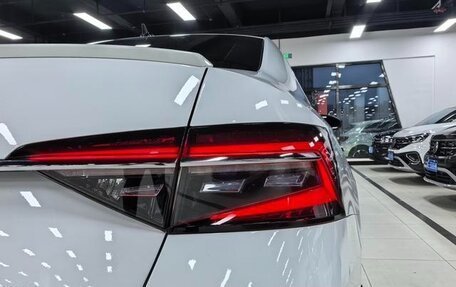 Skoda Superb III рестайлинг, 2021 год, 1 900 000 рублей, 8 фотография