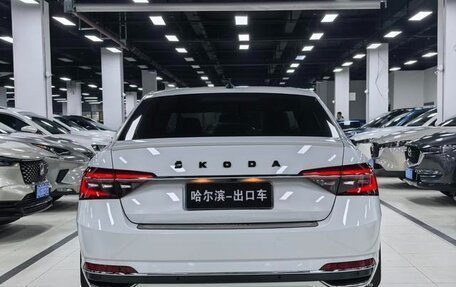 Skoda Superb III рестайлинг, 2021 год, 1 900 000 рублей, 5 фотография