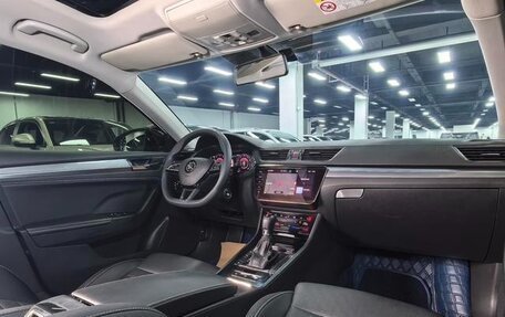 Skoda Superb III рестайлинг, 2021 год, 1 900 000 рублей, 11 фотография