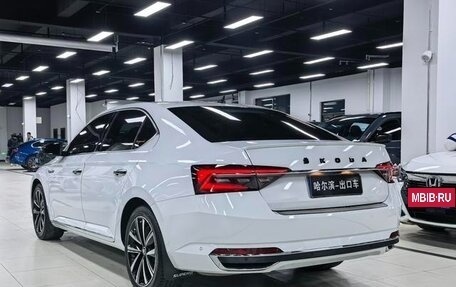 Skoda Superb III рестайлинг, 2021 год, 1 900 000 рублей, 7 фотография