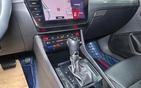 Skoda Superb III рестайлинг, 2021 год, 1 900 000 рублей, 13 фотография