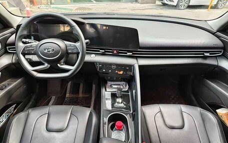 Hyundai Elantra, 2022 год, 1 200 000 рублей, 8 фотография