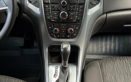 Opel Astra J, 2013 год, 670 000 рублей, 11 фотография