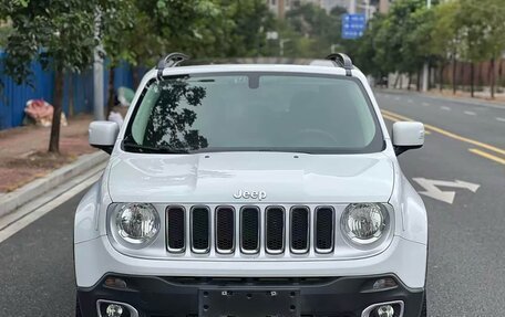 Jeep Renegade I рестайлинг, 2018 год, 1 280 000 рублей, 1 фотография