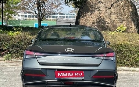 Hyundai Elantra, 2023 год, 1 400 000 рублей, 5 фотография