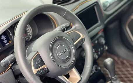 Jeep Renegade I рестайлинг, 2018 год, 1 280 000 рублей, 9 фотография