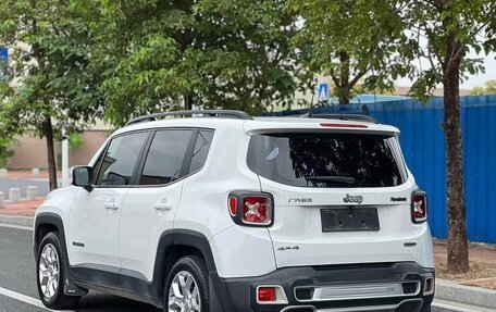 Jeep Renegade I рестайлинг, 2018 год, 1 280 000 рублей, 5 фотография