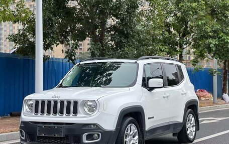 Jeep Renegade I рестайлинг, 2018 год, 1 280 000 рублей, 6 фотография