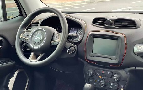 Jeep Renegade I рестайлинг, 2018 год, 1 280 000 рублей, 7 фотография