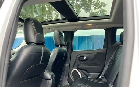 Jeep Renegade I рестайлинг, 2018 год, 1 280 000 рублей, 10 фотография