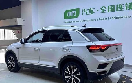 Volkswagen T-Roc I, 2023 год, 2 136 505 рублей, 3 фотография