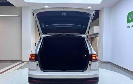 Volkswagen T-Roc I, 2023 год, 2 136 505 рублей, 9 фотография