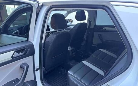 Volkswagen T-Roc I, 2023 год, 2 136 505 рублей, 4 фотография