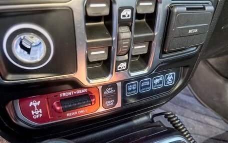 Jeep Wrangler, 2021 год, 7 177 000 рублей, 15 фотография