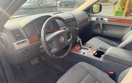 Volkswagen Touareg III, 2006 год, 1 600 000 рублей, 12 фотография