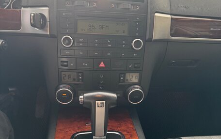 Volkswagen Touareg III, 2006 год, 1 600 000 рублей, 15 фотография