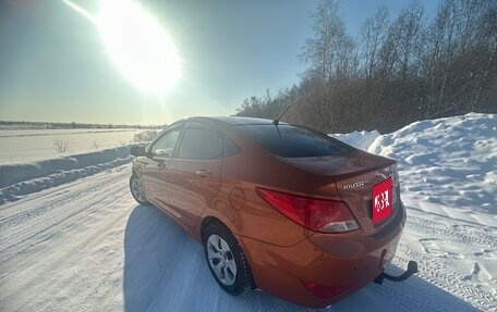 Hyundai Solaris II рестайлинг, 2015 год, 900 000 рублей, 3 фотография