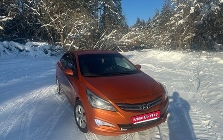 Hyundai Solaris II рестайлинг, 2015 год, 900 000 рублей, 8 фотография