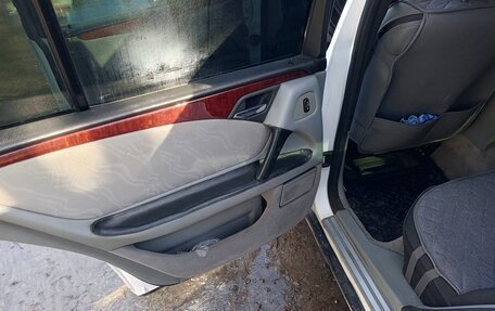 Mercedes-Benz E-Класс, 1998 год, 120 000 рублей, 9 фотография