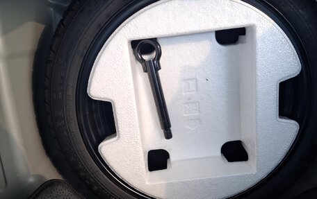 Toyota Yaris, 2021 год, 1 200 000 рублей, 11 фотография