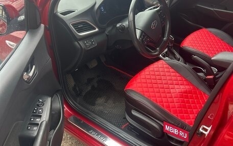 Hyundai Solaris II рестайлинг, 2018 год, 1 350 000 рублей, 8 фотография