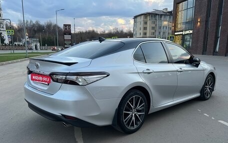 Toyota Camry, 2021 год, 2 990 000 рублей, 6 фотография