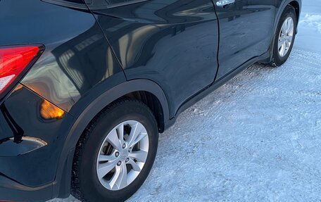 Honda Vezel, 2017 год, 1 665 000 рублей, 6 фотография