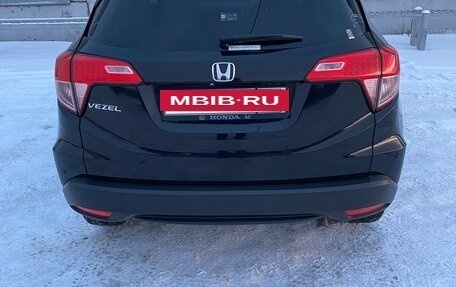 Honda Vezel, 2017 год, 1 665 000 рублей, 5 фотография