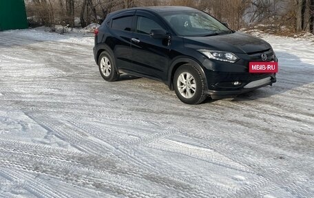Honda Vezel, 2017 год, 1 665 000 рублей, 2 фотография