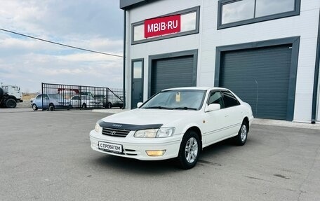 Toyota Camry, 2000 год, 599 999 рублей, 2 фотография