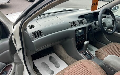 Toyota Camry, 2000 год, 599 999 рублей, 12 фотография