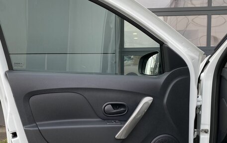 Renault Logan II, 2019 год, 1 049 000 рублей, 15 фотография