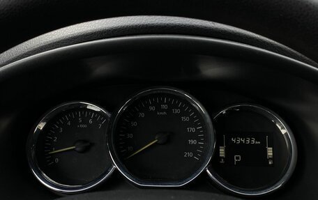 Renault Logan II, 2019 год, 1 049 000 рублей, 20 фотография