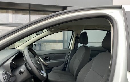 Renault Logan II, 2019 год, 1 049 000 рублей, 18 фотография