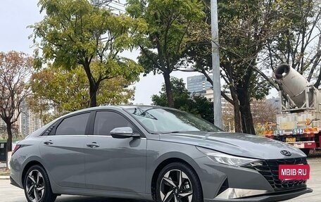 Hyundai Elantra, 2023 год, 1 320 000 рублей, 3 фотография