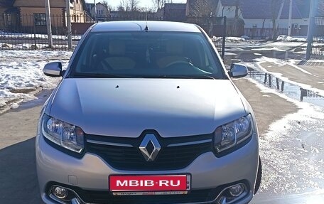 Renault Logan II, 2014 год, 900 000 рублей, 1 фотография