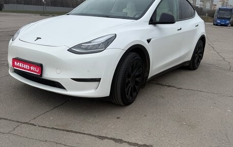 Tesla Model Y I, 2021 год, 4 100 000 рублей, 1 фотография